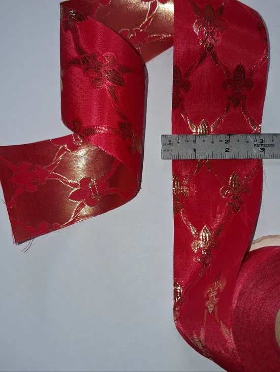 Yule Ribbon - Picture 1 of 4